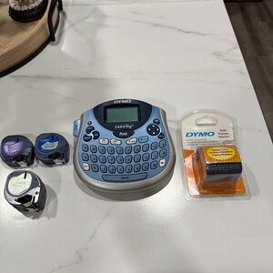 Dump Letratag 100t Label Maker, plus multiple replacement refills